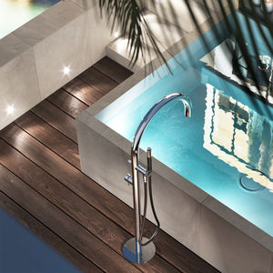 shower column with hand shower