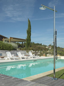 pool garden shower 1