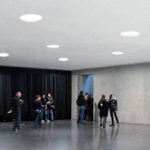 recessed ceiling light fixture