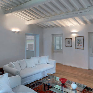 contemporary wall light