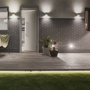 contemporary wall light 1