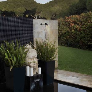 contemporary wall light
