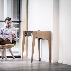 floor-standing speaker