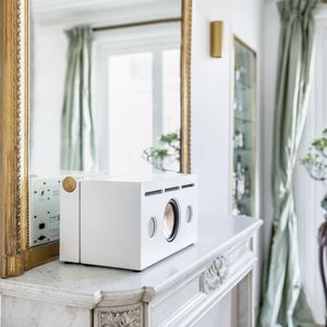 shelf speaker