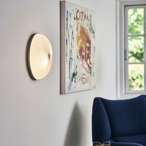 contemporary wall light