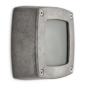 traditional wall light