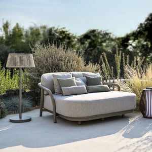 contemporary daybed