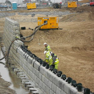concrete retaining wall