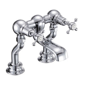 double-handle bathtub mixer tap