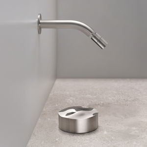 double-handle washbasin mixer tap 1