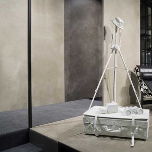 indoor tile / wall / floor / porcelain stoneware