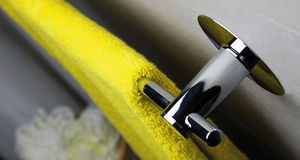 1-bar towel rack