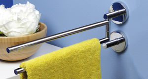 2-bar towel rack