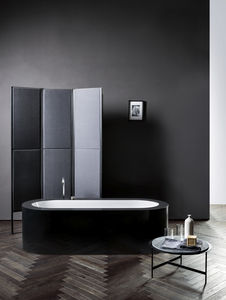 oval bathtub