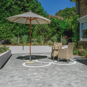 outdoor tile / floor / porcelain stoneware / 60x60 cm