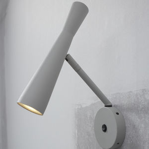 contemporary wall light