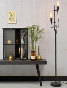 floor-standing lamp