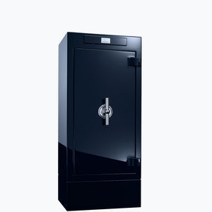 safe with watch winder