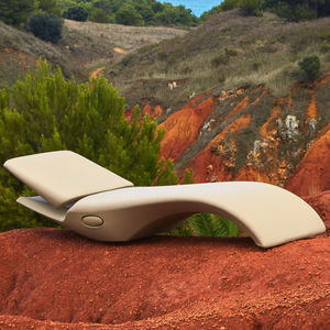 original design sun lounger 1