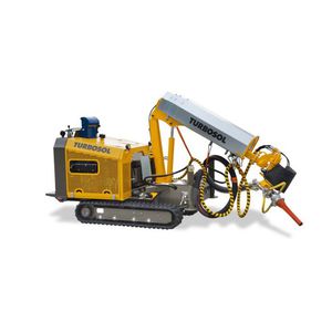 concrete spraying machine