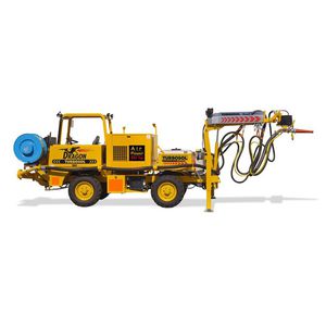 concrete spraying machine