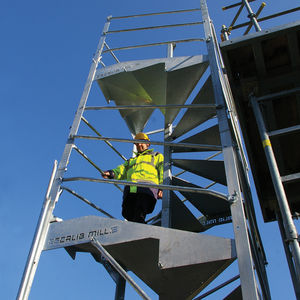 metal scaffolding