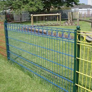 welded mesh fence 1