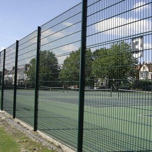 wire mesh fence 1