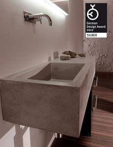 wall-mounted washbasin