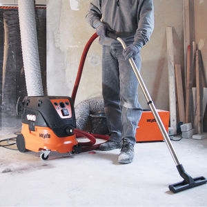 canister vacuum cleaner