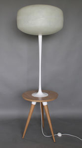 floor-standing lamp