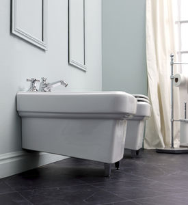 wall-hung bidet 1