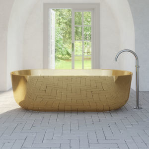 oval bathtub 1