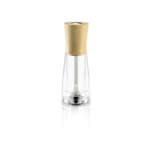 methacrylate salt and pepper shaker
