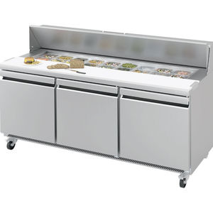 sandwich prep table