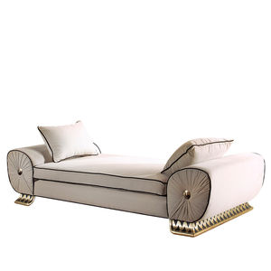 traditional daybed