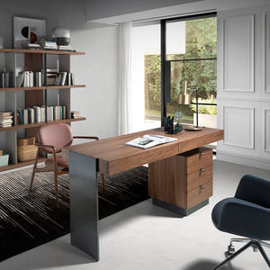 free-standing desk 1