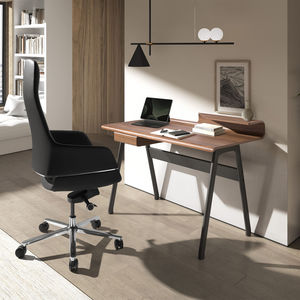 free-standing desk 1