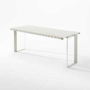 Restauration dining table
