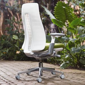 contemporary office chair / on casters / star base / with armrests