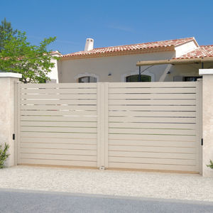 swing gate