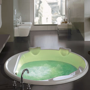 round bathtub / acrylic / double