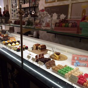 counter refrigerated display case 1