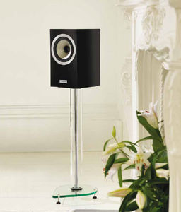 floor-standing speaker