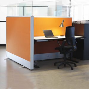 floor-mounted office divider 1