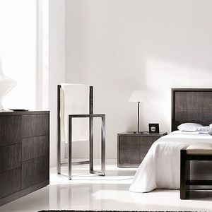 floor-mounted valet stand