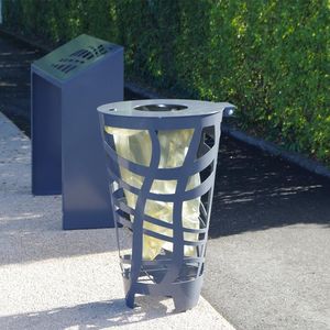 public trash can