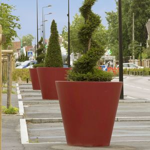 thermo-lacquered steel planter