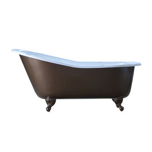 oval bathtub