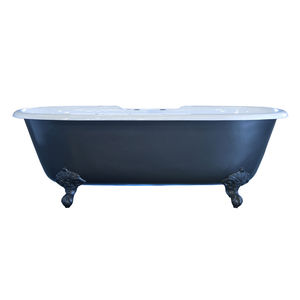 oval bathtub